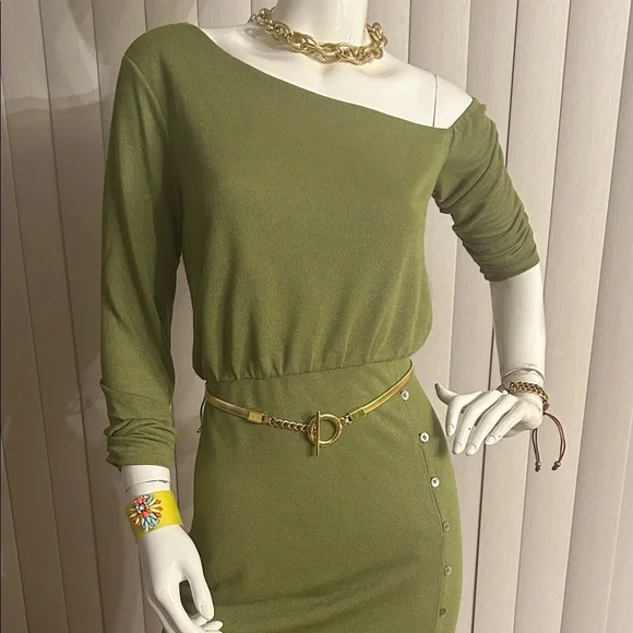 Lovers + Friends Green Asymmetrical Dress!  We don’t do regular!! - Picture 7 of 12
